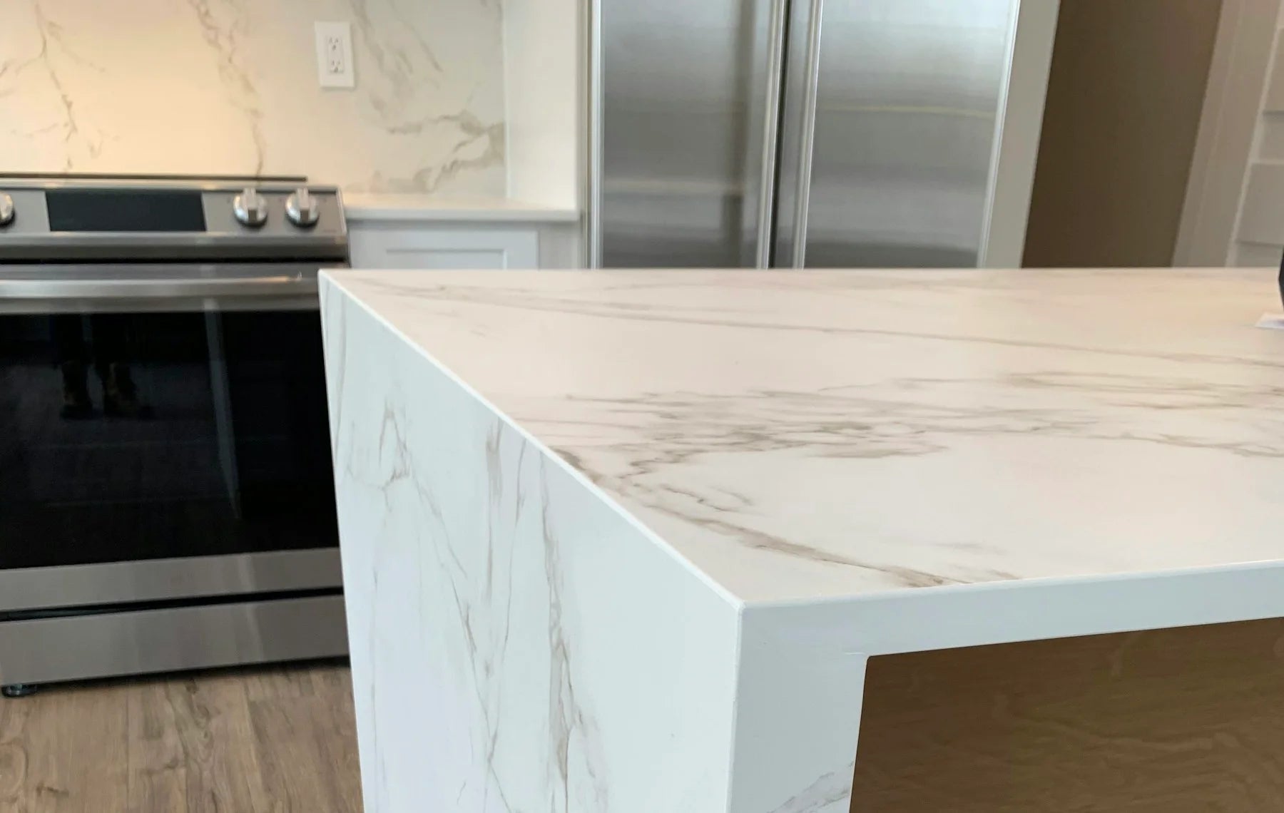 Plan de travail Dekton Entzo - îlot de cuisine