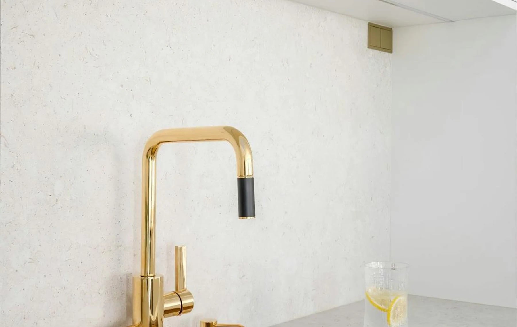 Plan de travail Dekton Vk01 Nebbia - îlot de cuisine