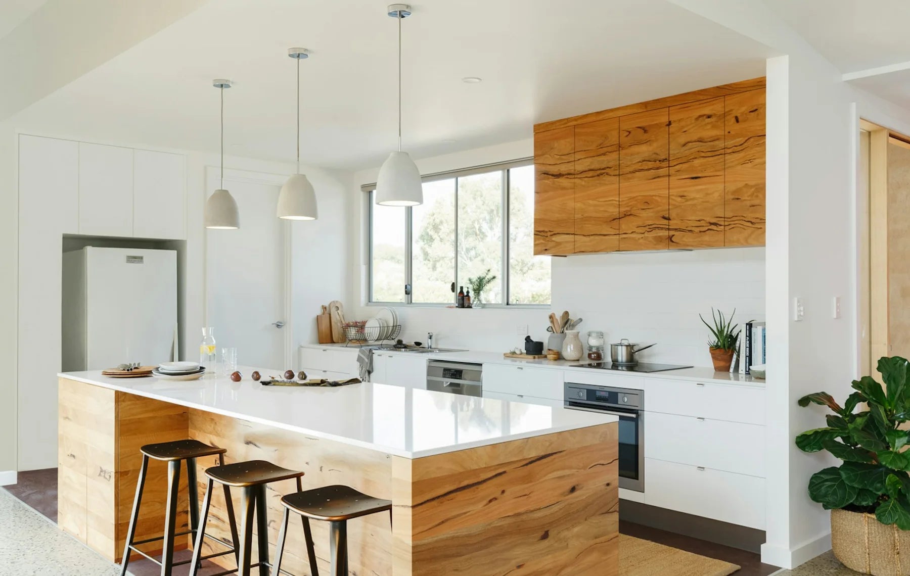 Plan de travail Silestone White Storm - îlot de cuisine