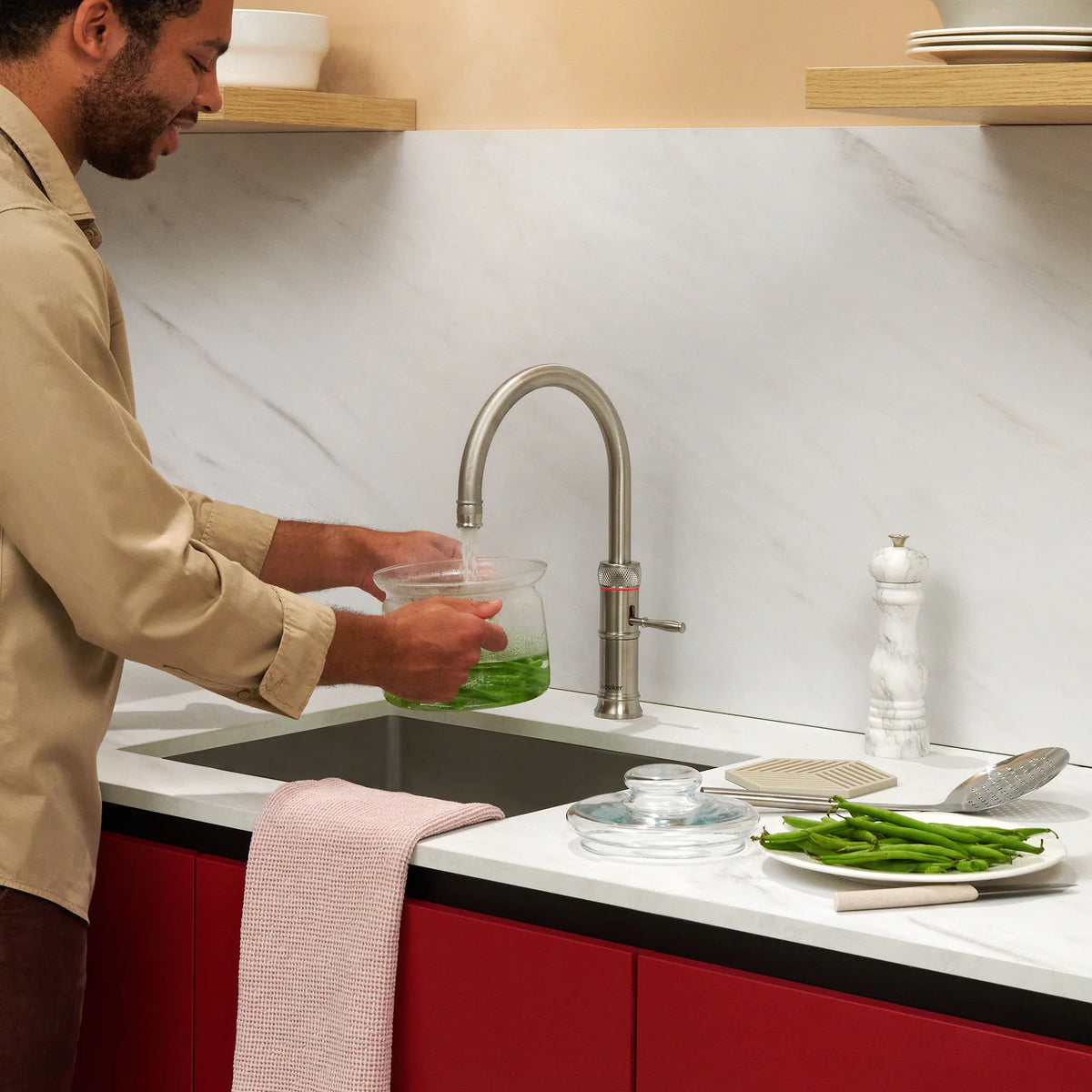Quooker Classic Fusion Round finition Acier inoxydable — robinet eau bouillante 100 °C en situation