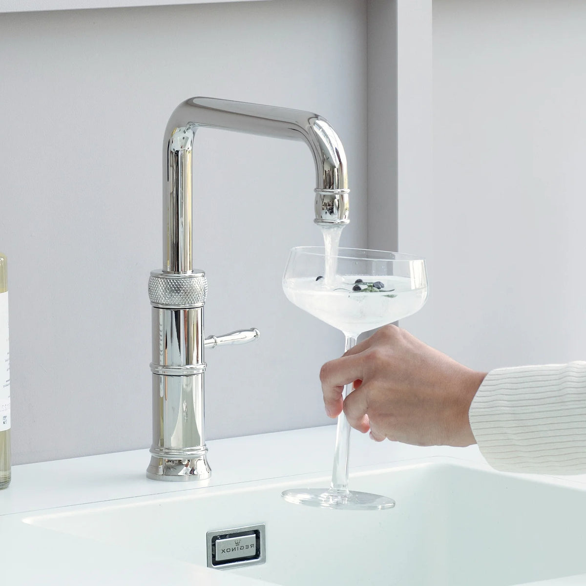 Quooker Classic Fusion Square finition Chromé — robinet eau bouillante 100 °C en situation