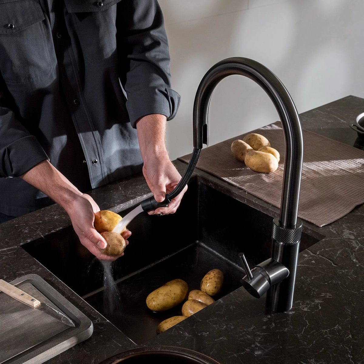 Quooker Flex Round finition Gunmetal — robinet eau bouillante 100 °C