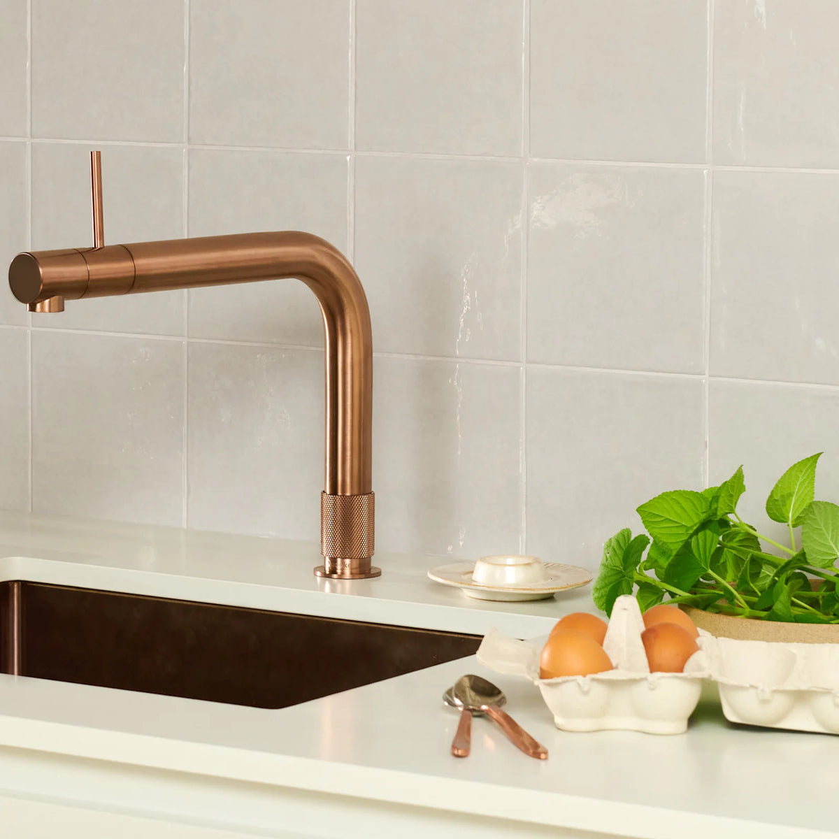 Quooker Front finition Cuivre rosé — robinet eau bouillante 100 °C en situation