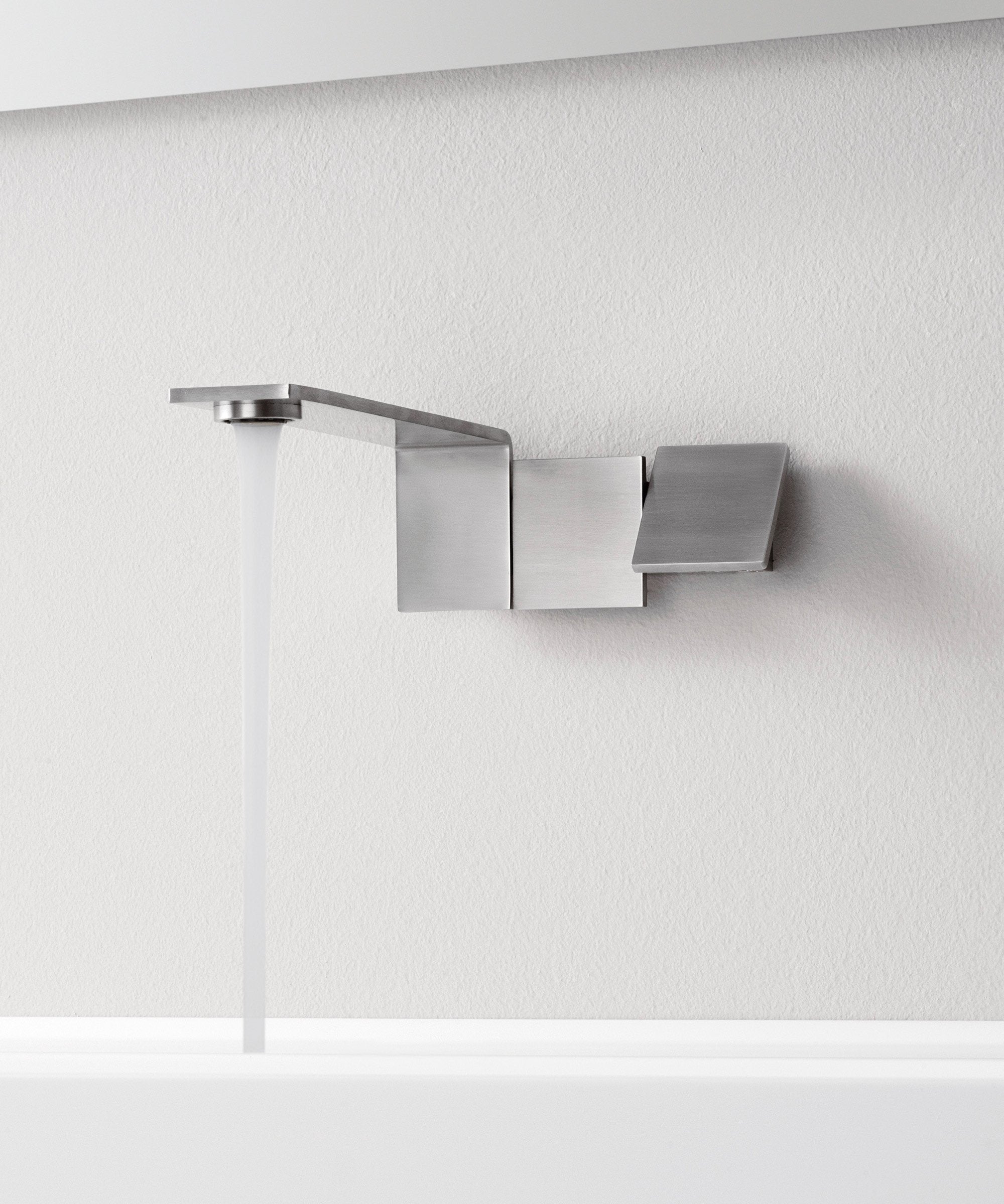 Robinet mural Treemme 5mm en acier inoxydable brossé